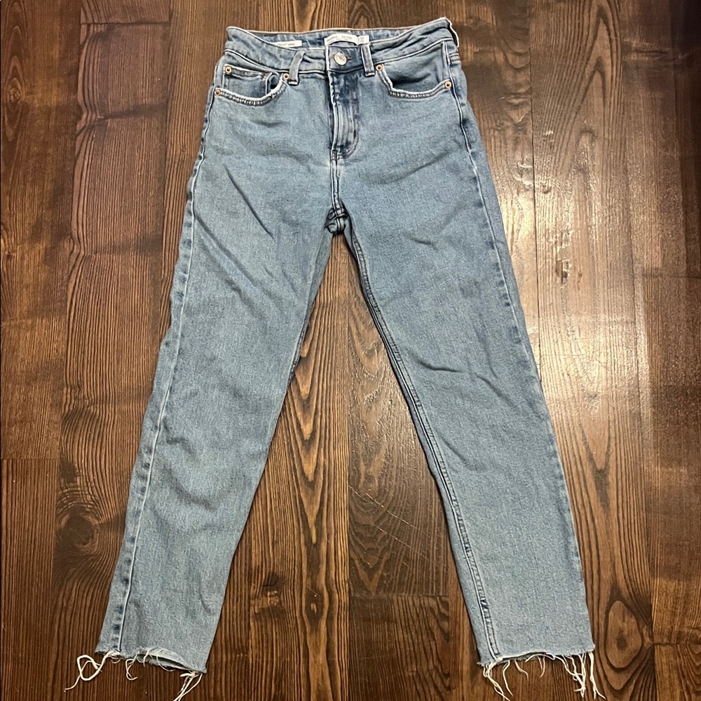 Bershka Light Blue Cropped Women's Jeans